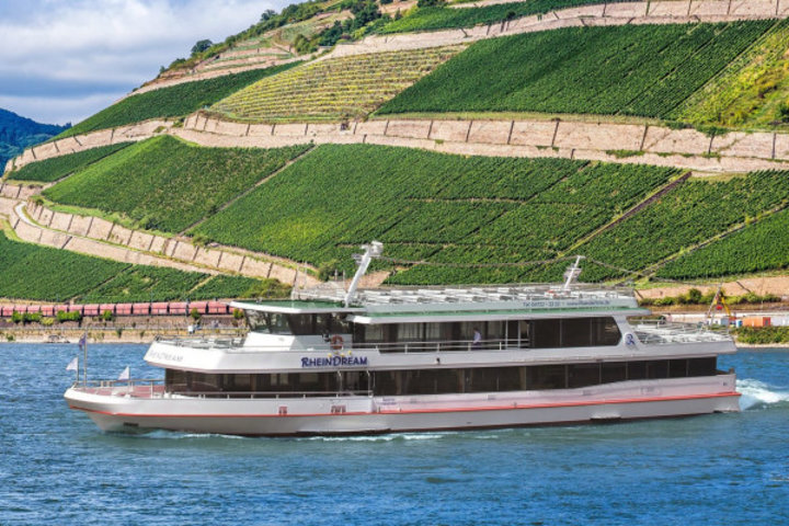 Schiff RheinDream. Foto: Rössler Linie