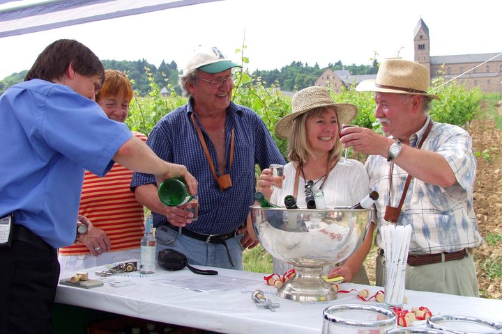 Eibinger Weinwanderung - Wein genießen im Weinberg