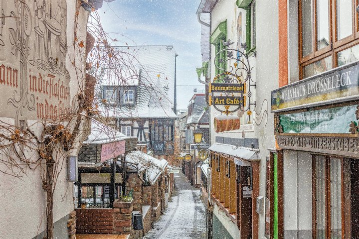 Drosselgasse bei Schnee