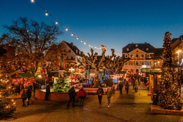 Weihnachtsmarkt - Rüdesheimer Marktplatz