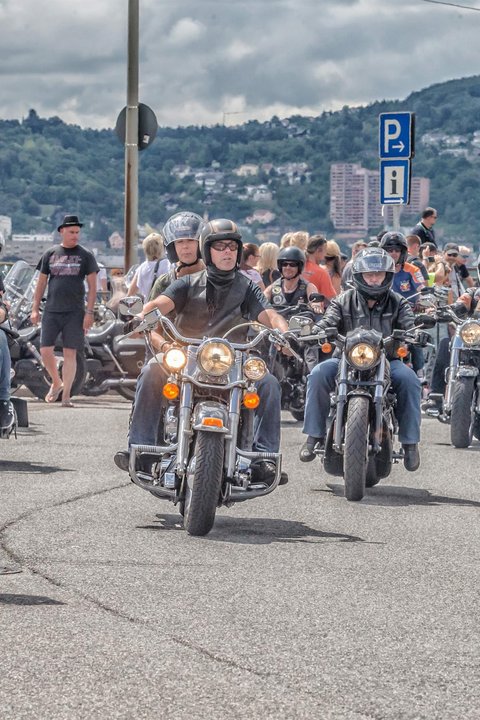 Magic Bike - Biker auf der Rheinstraße